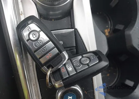 2022 Ford Explorer Xlt from USA, damaged, VIN 1FMSK8DH4NGA87753